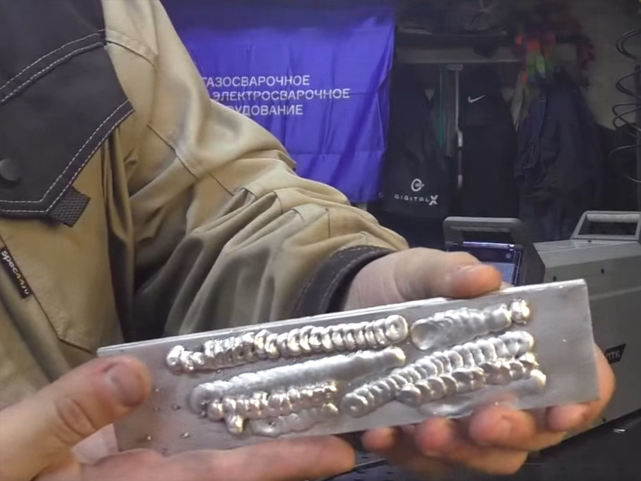 Сварка аппаратом ПТК HANKER MIG 230 DP AC/DC PFC LCD H95